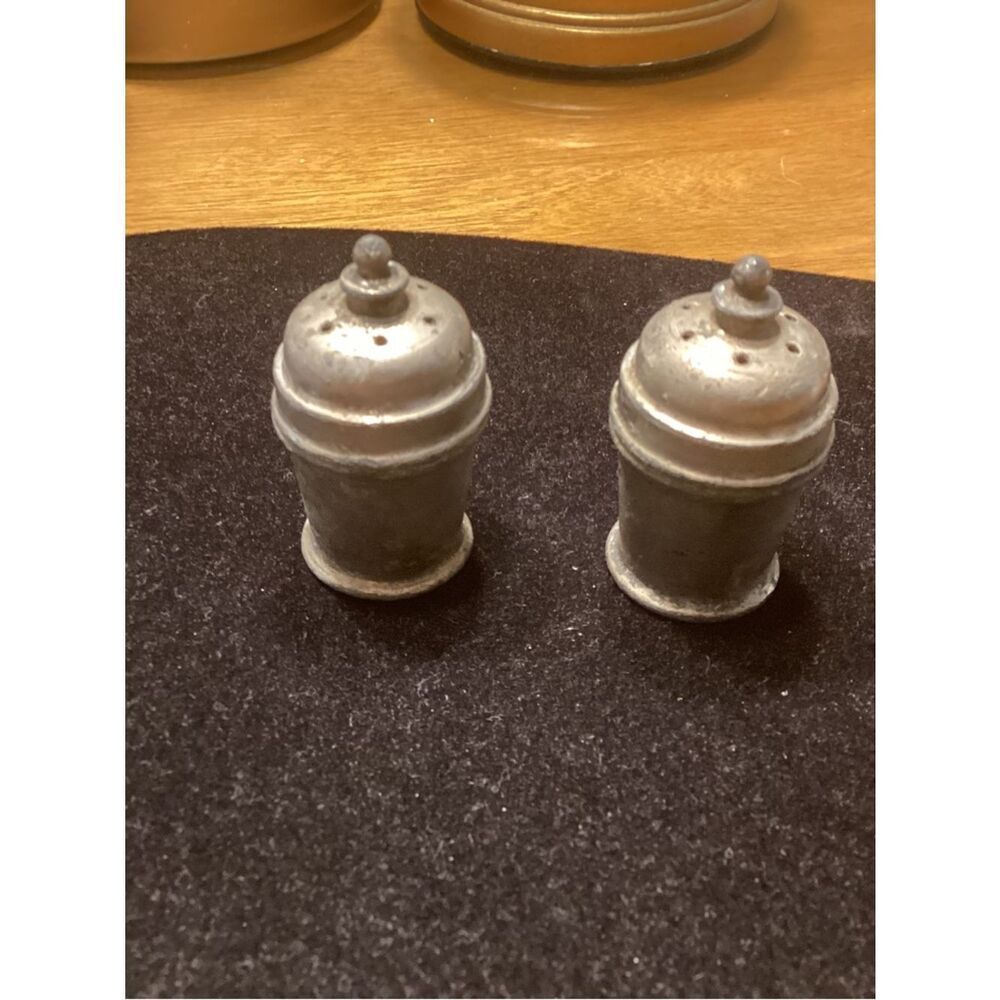 Vintage Metal Shaker Salt and Pepper Set - Silver Tone